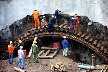易县隧道钢花管支护案例